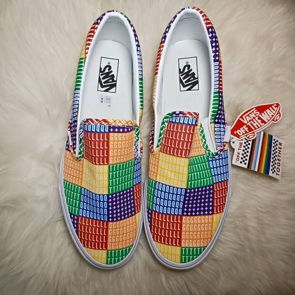 Vans NWT Unisex Pride Classic Slip-On Multicolor Sneakers Size M 11.5 W 13 - Picture 2 of 7
